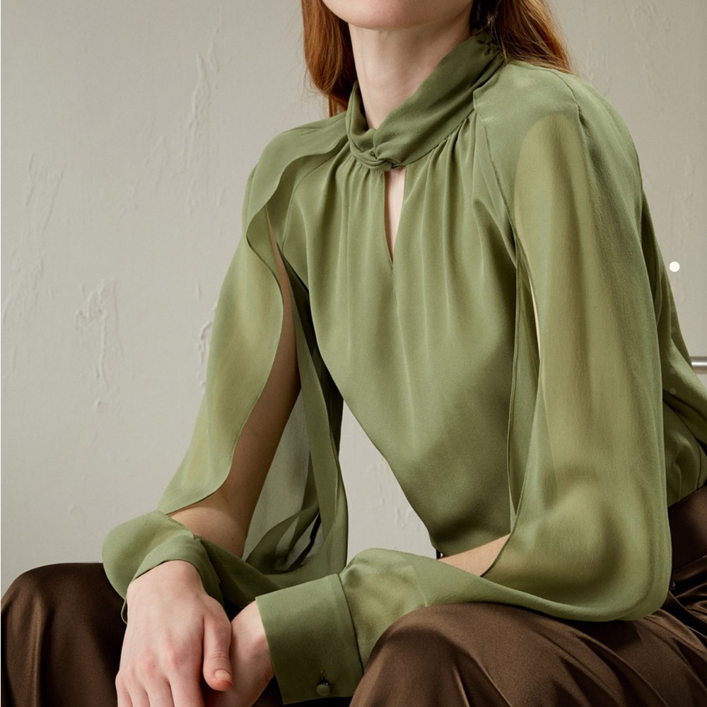 LilySilk Side Slit Lantern Sleeve Silk Blouse in Pistachio